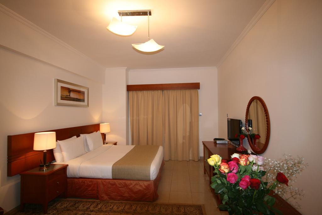 Rose Garden Hotel Apartments - Bur Dubai Buitenkant foto